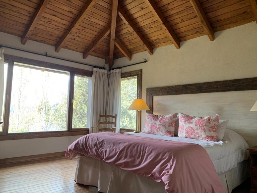Arelauquen Bungalows & Suites Сан-Карлос-де-Барилоче Экстерьер фото